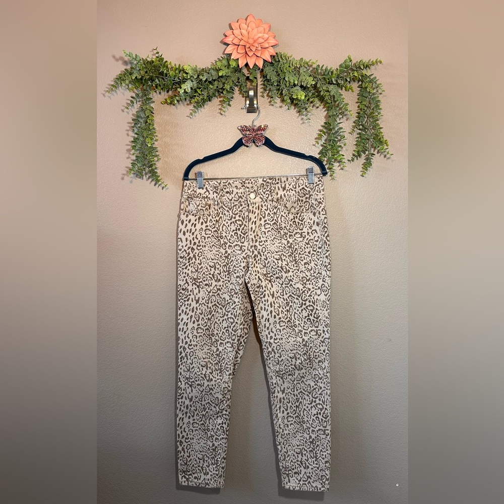White House Black Market Leopard Print Skinny Jeans cropped size 6